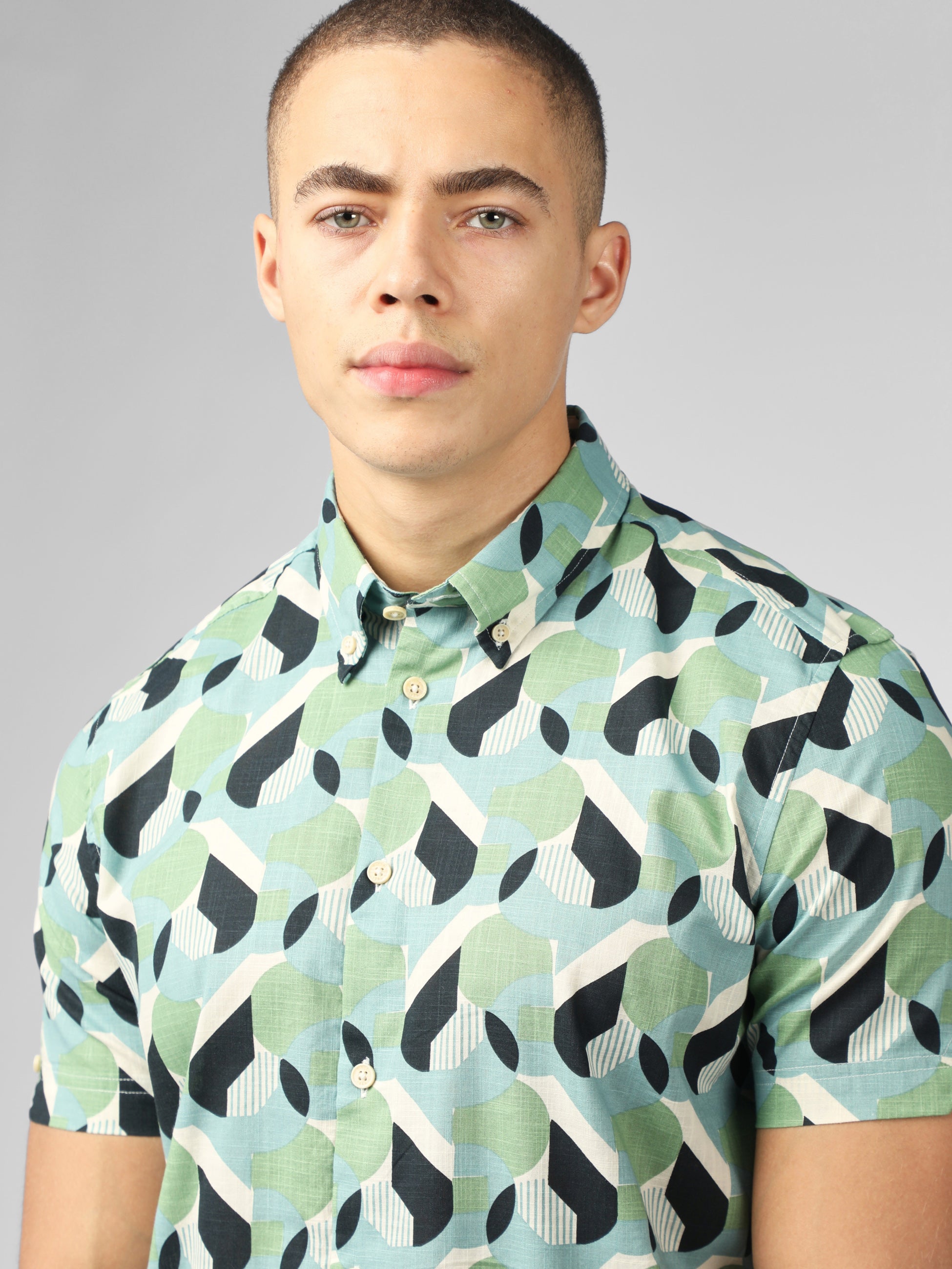 Art Deco Print Shirt - Grass Green