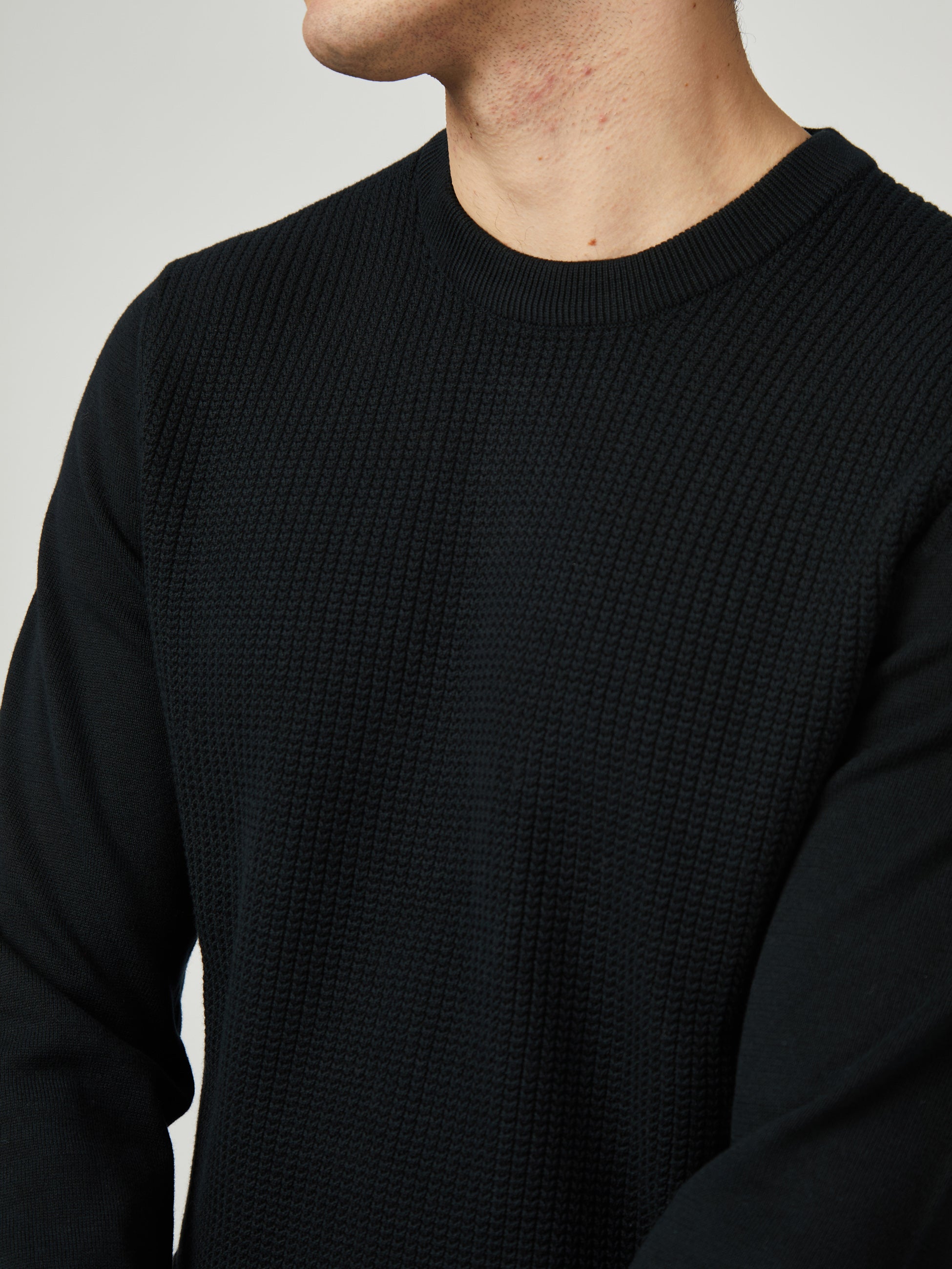 Textured Front Crew - Black